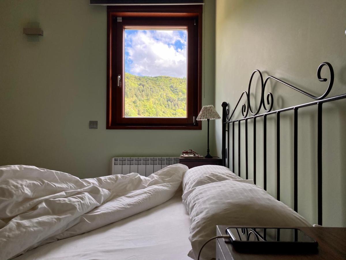 Apartaments Turistics Cal Patoi Martinet Eksteriør bilde